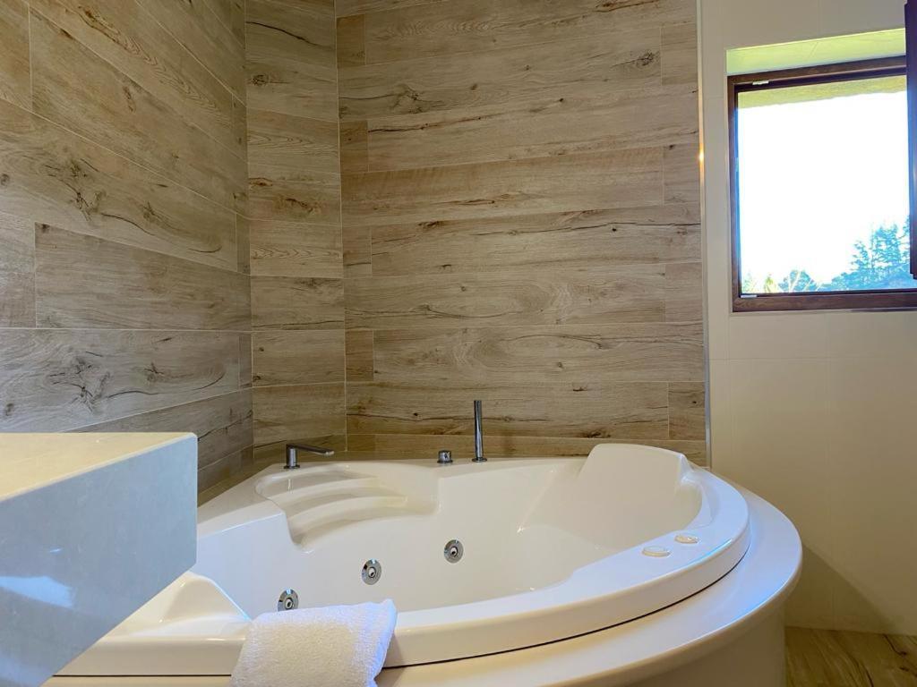 Picos De Europa Suites And Rooms Turieno Екстериор снимка